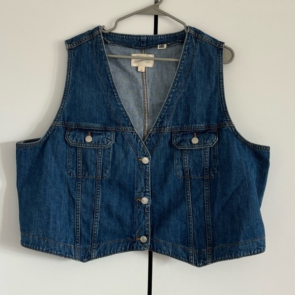 Universal Thread Denim Vest (Plus Size) - Picture 1 of 4